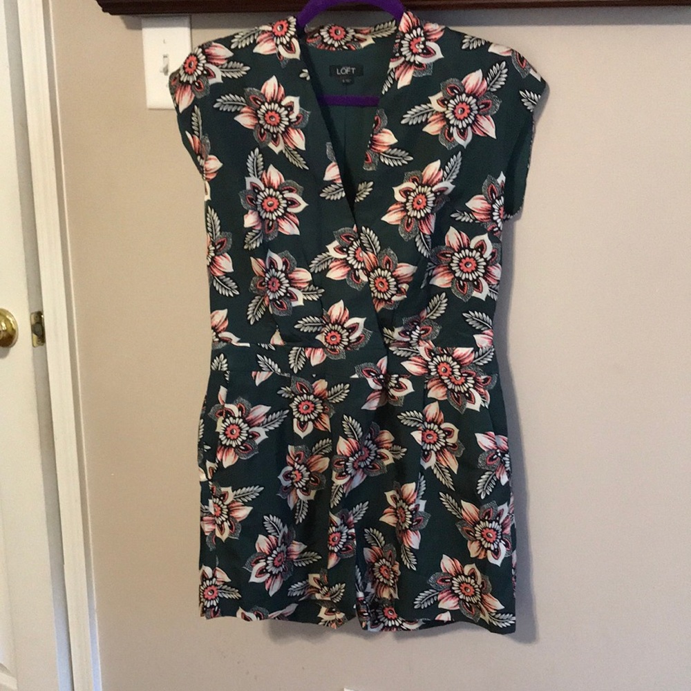 Perfect condition printed romper.